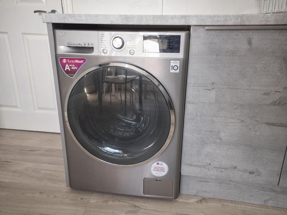 Amazing 1 Bed Flat In Lovely Area Birmingham Exteriör bild
